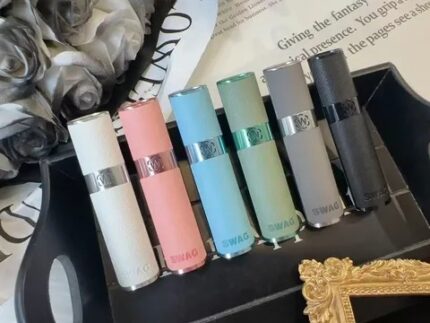 SWAG雙段式皮革主機，內含兩顆煙彈，高質感皮革設計